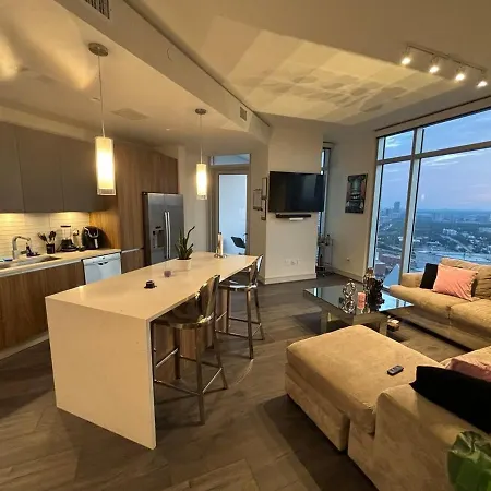 40Th Floor Luxury Downtown Htown Apartment
